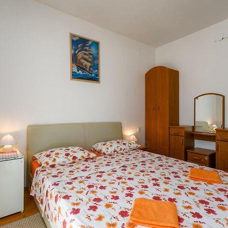Holiday House Snjezana Крк Экстерьер фото