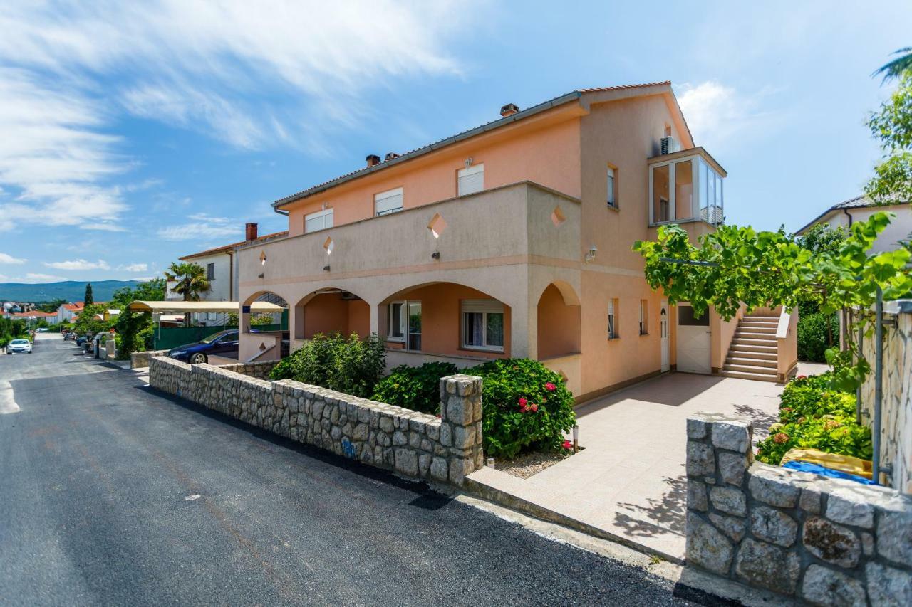Holiday House Snjezana Крк Экстерьер фото