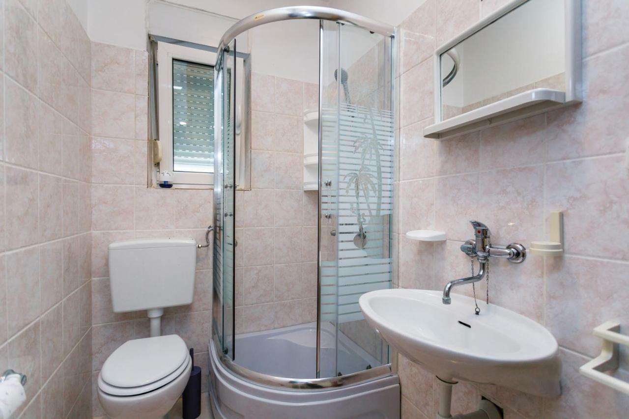 Holiday House Snjezana Крк Экстерьер фото