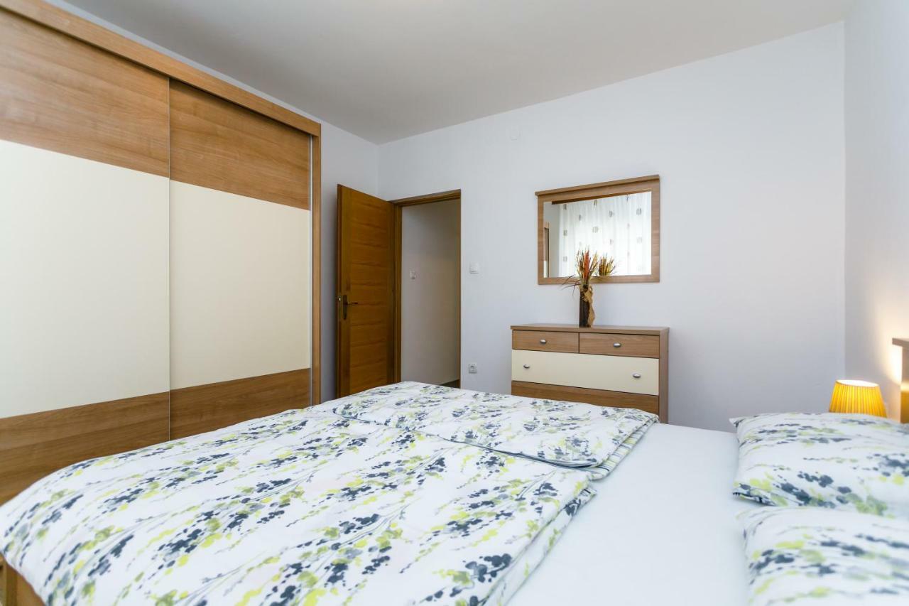 Holiday House Snjezana Крк Экстерьер фото