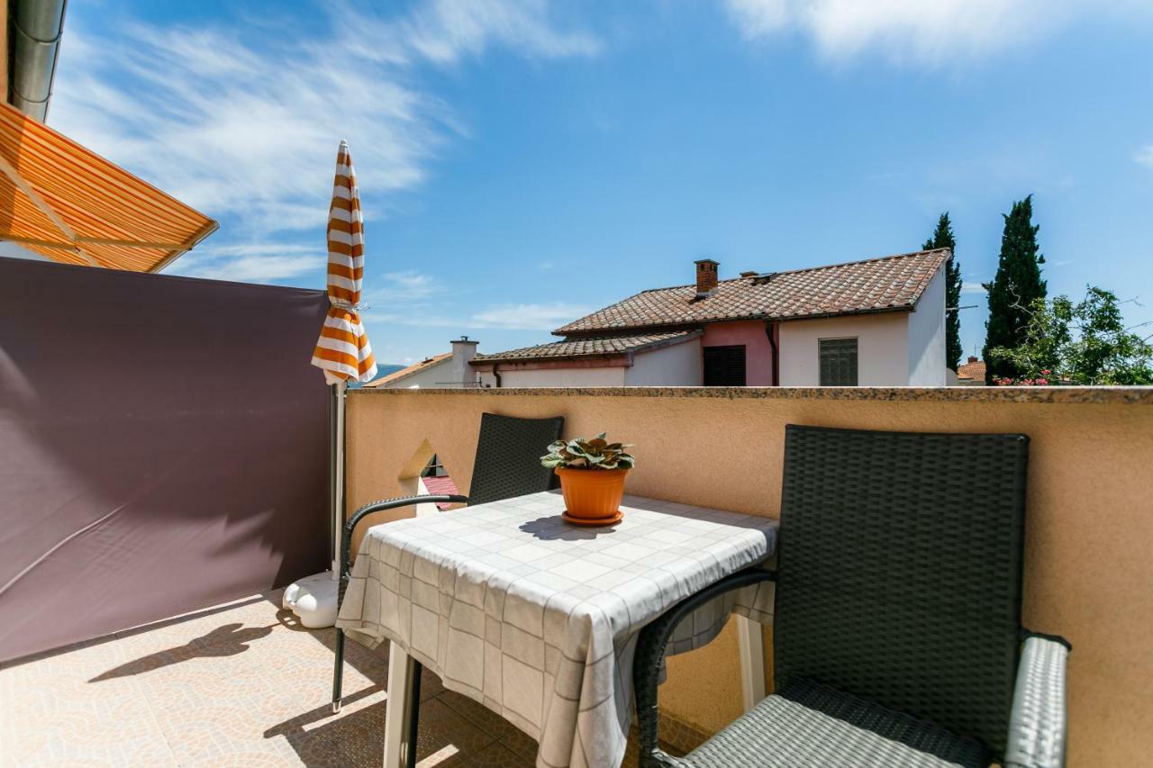 Holiday House Snjezana Крк Экстерьер фото